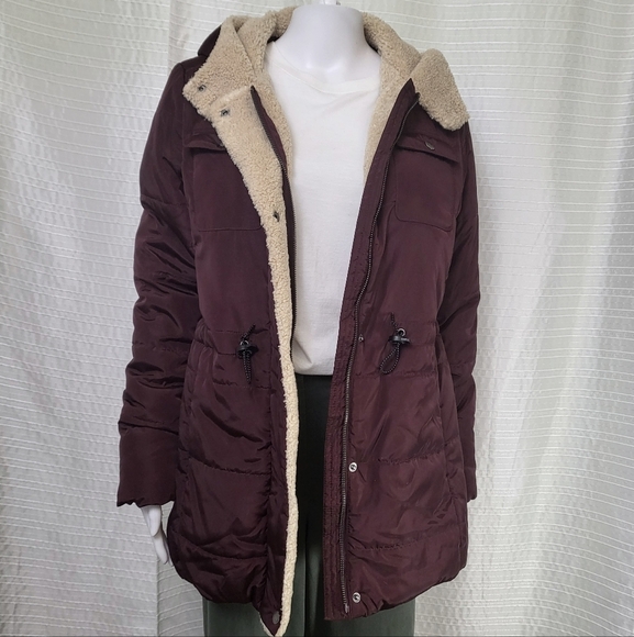 LEVI'S Quilted Puffer Coat Jacket Sherpa Hood and Trim Burgundy Women's M - Picture 1 of 16